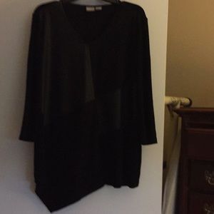 Chico’s black tunic
